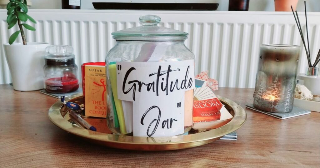 Mason Jar Love Notes Gift Idea for Valentine